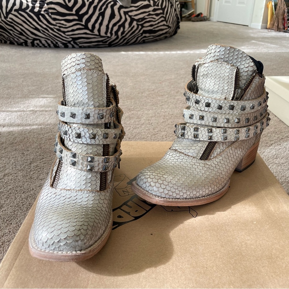 (SOLD) Freebird leather with faux snake skin muli white silver ankle boot bootiE